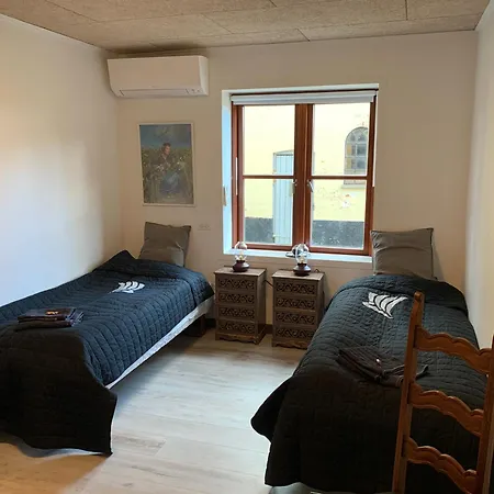 Vikingbnb Bed & Breakfast *