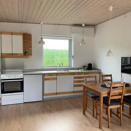 Vikingbnb Bed & Breakfast Kirke Saby